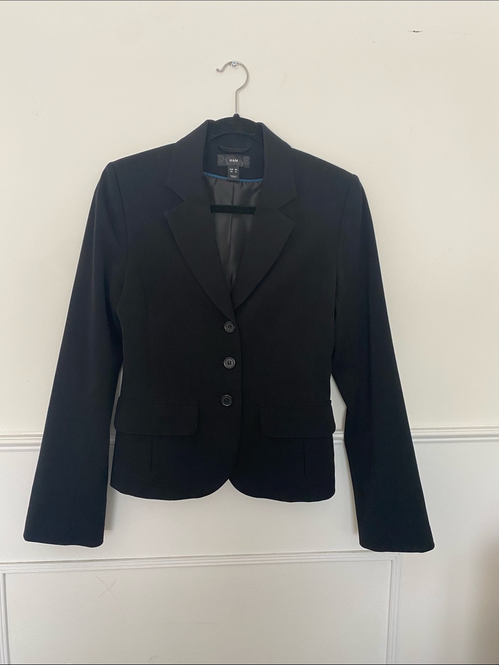 H&M Black Fitted Blazer with Notch Lapel
